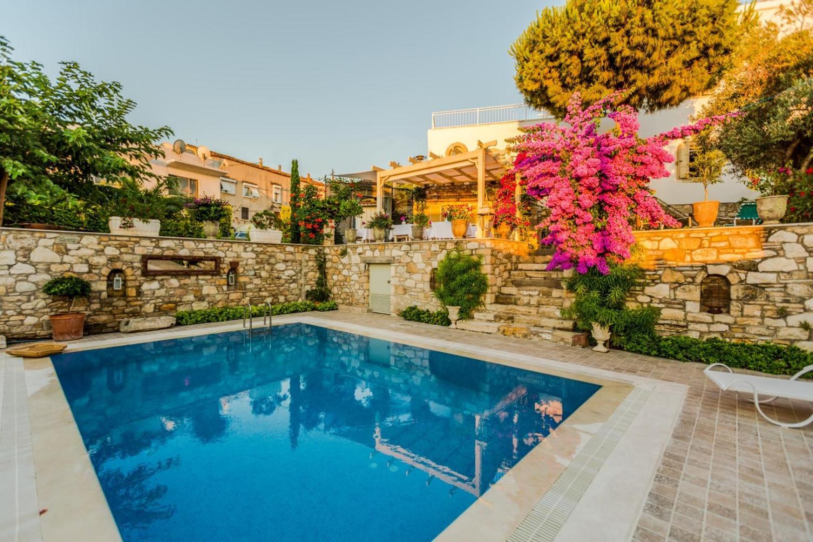 Ipekyol Villa Avec Piscine Privee Çeşme Exterior foto